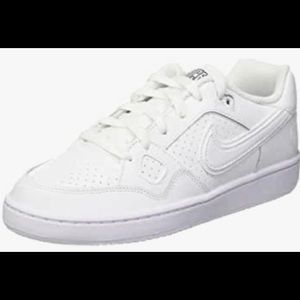 White Nike Air Force